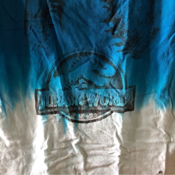 Jurassic World blue dip dyed short sleeve graphic tee in size M - Picture 3 of 4